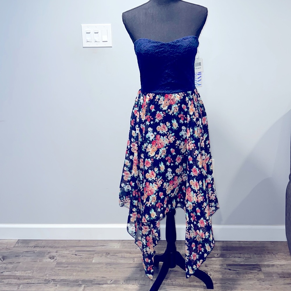 Strapless Navy and Flowery Dress with open back plus size XXL NWT